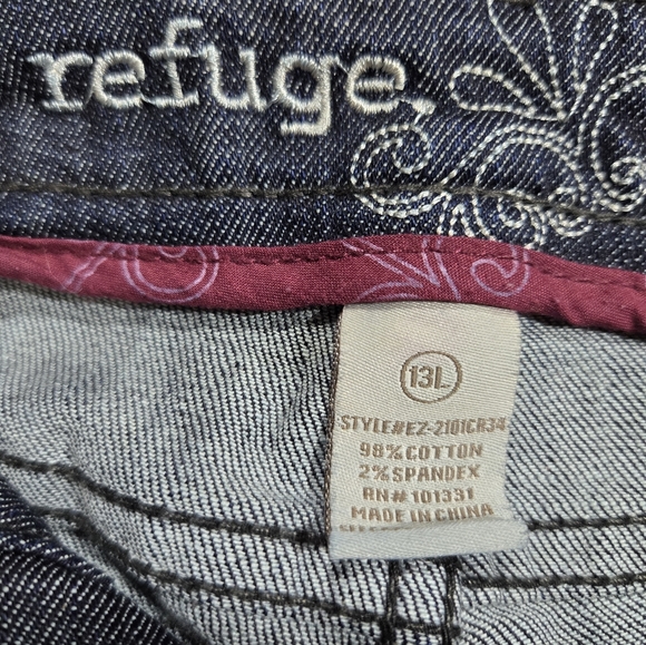 REFUGE Jeans Size Woman's 13L Flared Leg - Picture 3 of 5